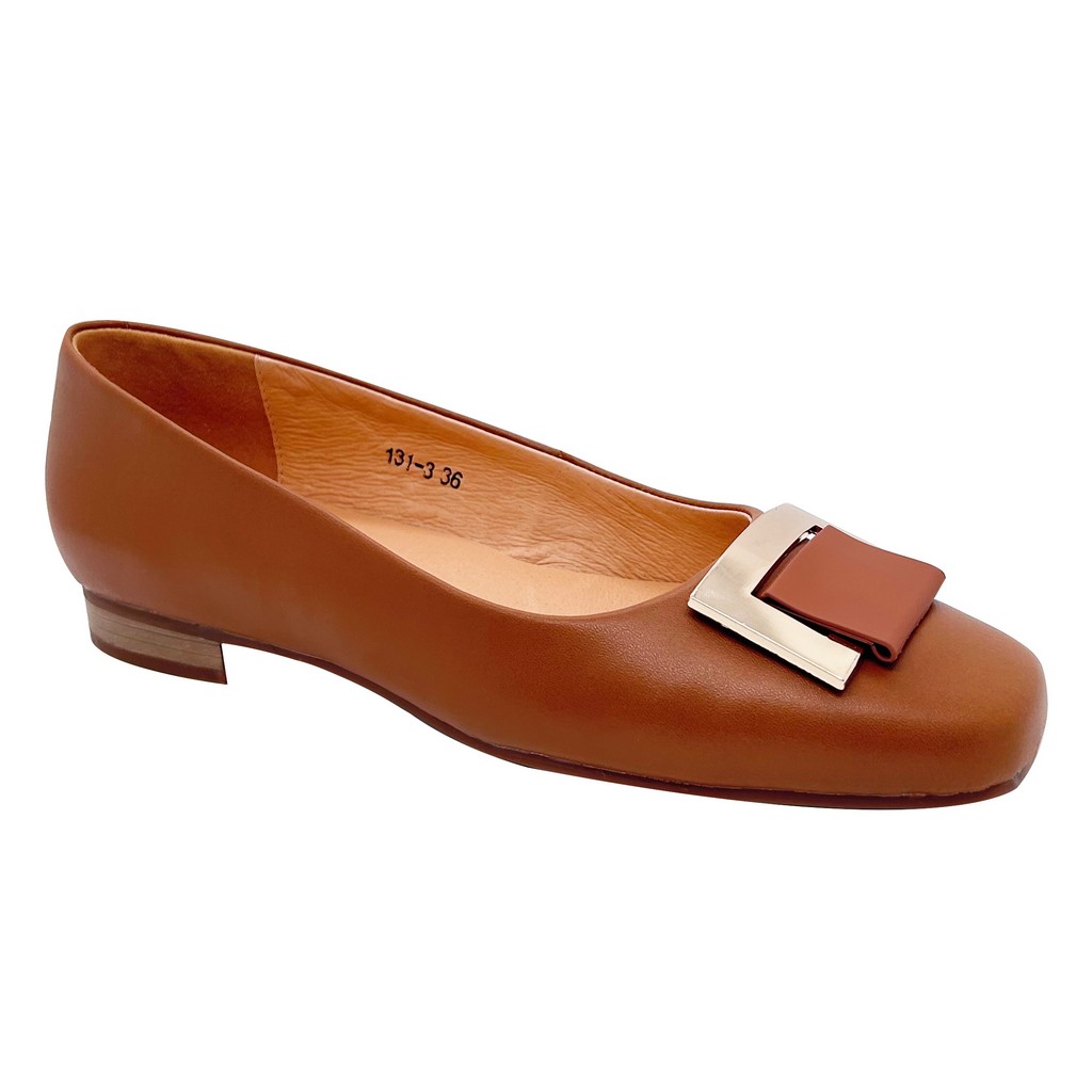 Lady cowhide flat shoes